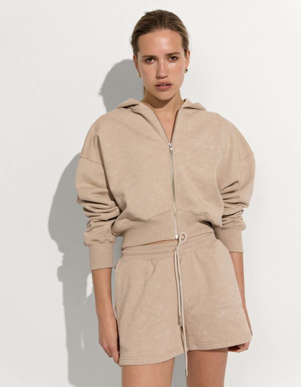 ШОРТИ JARDIN DU VILLAGE / Washed Sand